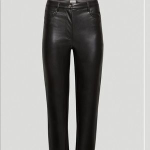 Aritzia Wilfred Melina Cropped (Black) Size 2